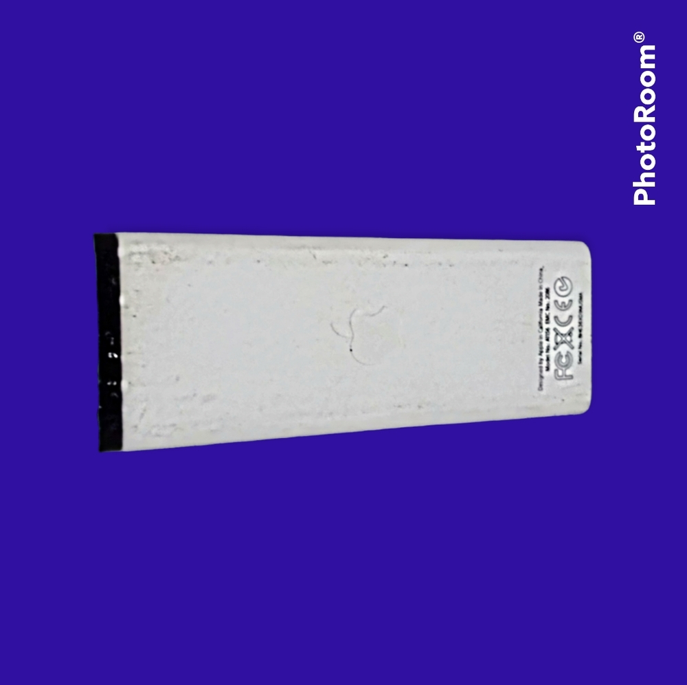 Apple Remote Control - Picture 2 of 2